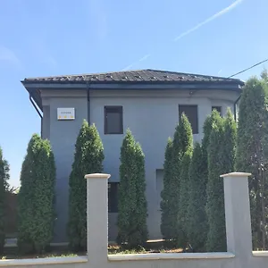 https://vila-estera-balotesti.bucharesthotelsnow.com